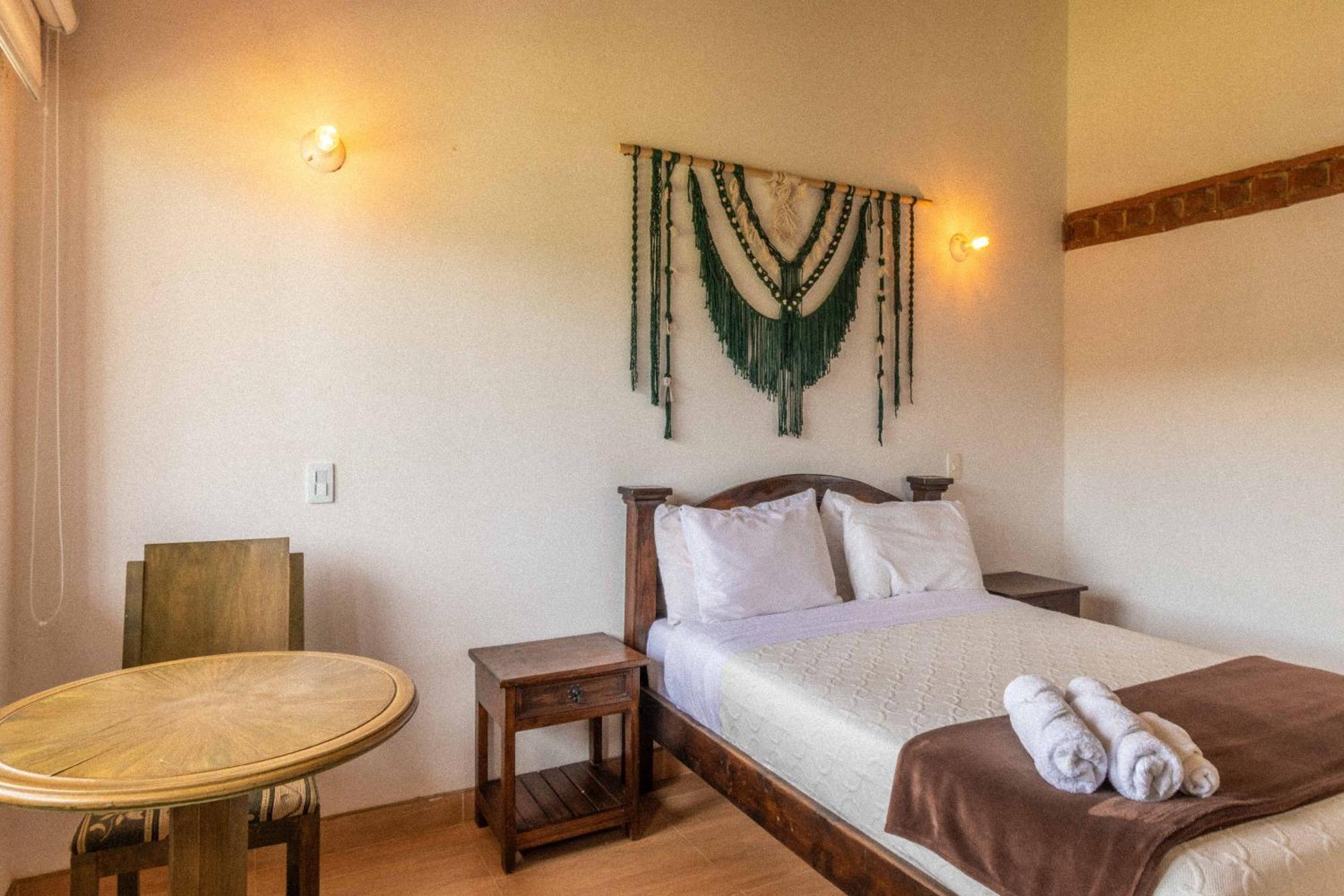 Artemisa Hotel Santa Sofía Δωμάτιο φωτογραφία